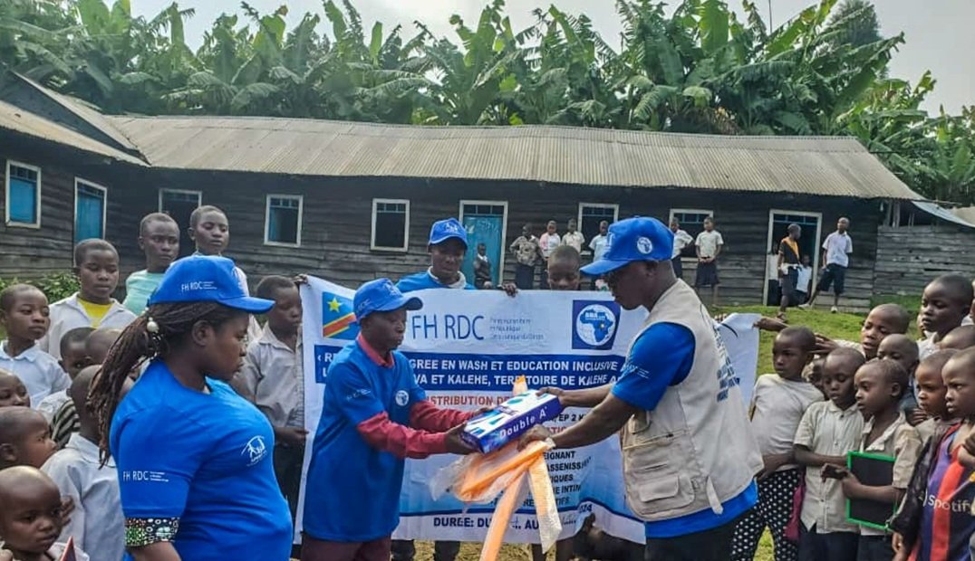 La #guerre à l’Est de la #RDC a provoqué un déplacement massif de populations. En mars 2024, l’intensification des affrontements dans la région de Saké a entraîné des mouvements significatifs vers Goma et le #Sud-Kivu, ...

rha-rdc.org/reponse-integr…