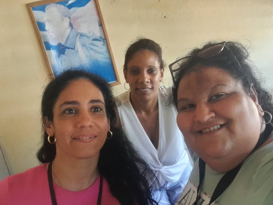 CinesoftCuba's tweet photo. 📢 ¡Seguimos fortaleciendo nuestras relaciones comerciales! Ayer, nuestros equipos trabajaron en Matanzas en una jornada clave de conciliación y seguimiento a cuentas por cobrar. Más cercanía, más eficiencia. 🚀 #Cinesoft #CubaMined #Gemined https://t.co/epif8kAKtq
