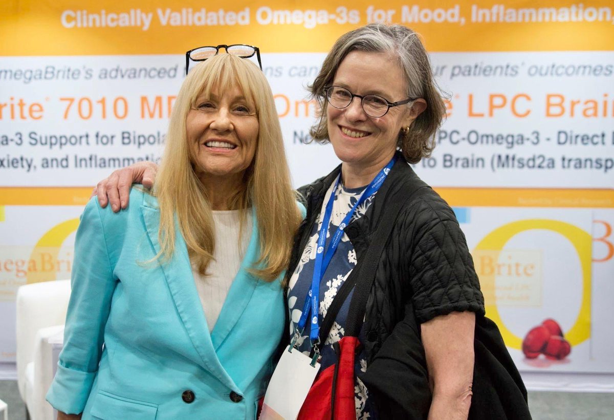 OmegaBrite's tweet image. Final day at the American Psychiatric Association 2025!
Dr. Carol Locke—Harvard-trained psychiatrist and founder of OmegaBrite—presented exciting research to leaders in mental health. Stay tuned for exciting conversations on new omega-3 brain science!

OmegaBrite 7010MD is our…