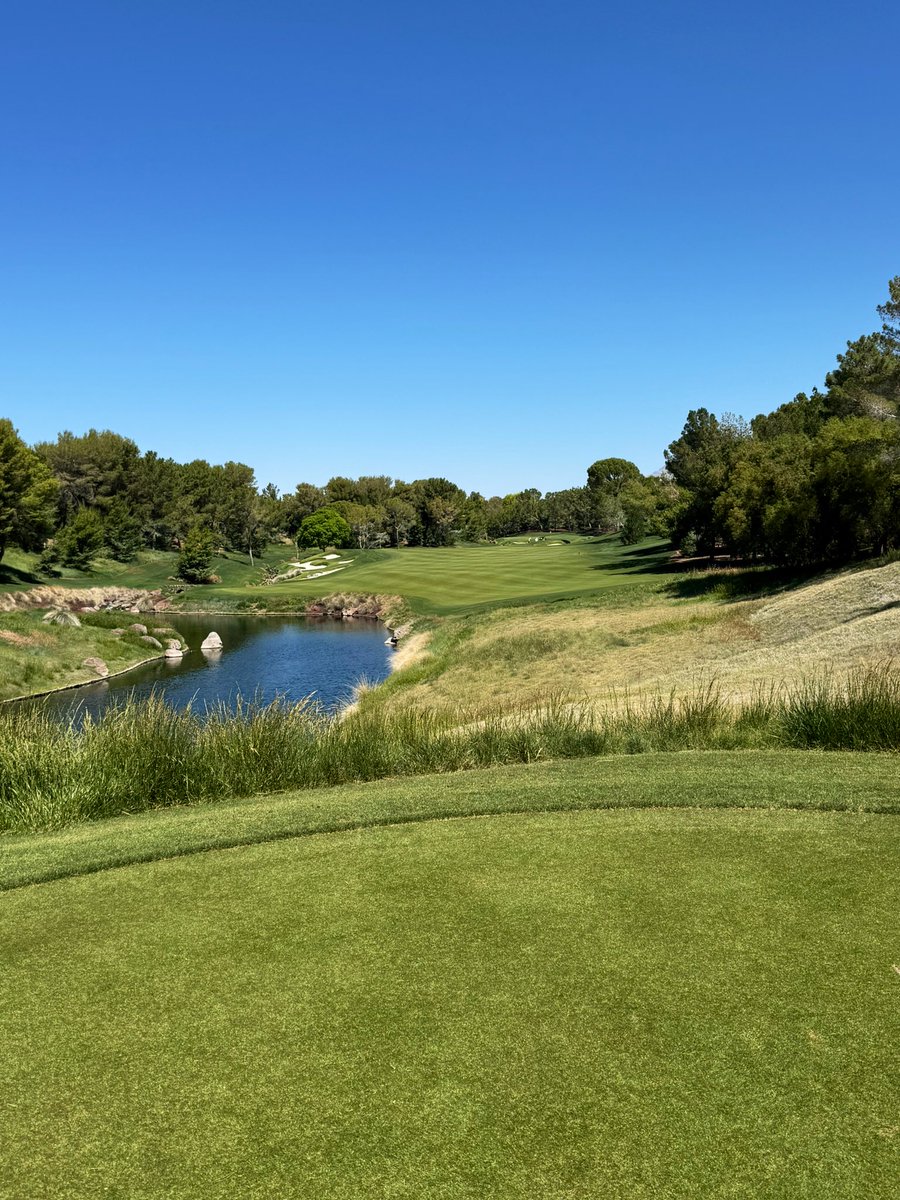 tracer_paul's tweet image. Had a blast at the Coaches vs. Cancer event in Vegas! Got to play Shadow Creek and Cascata with some incredible K-Staters — all while supporting the fight against cancer. Great golf, even better cause. #BeatCancer