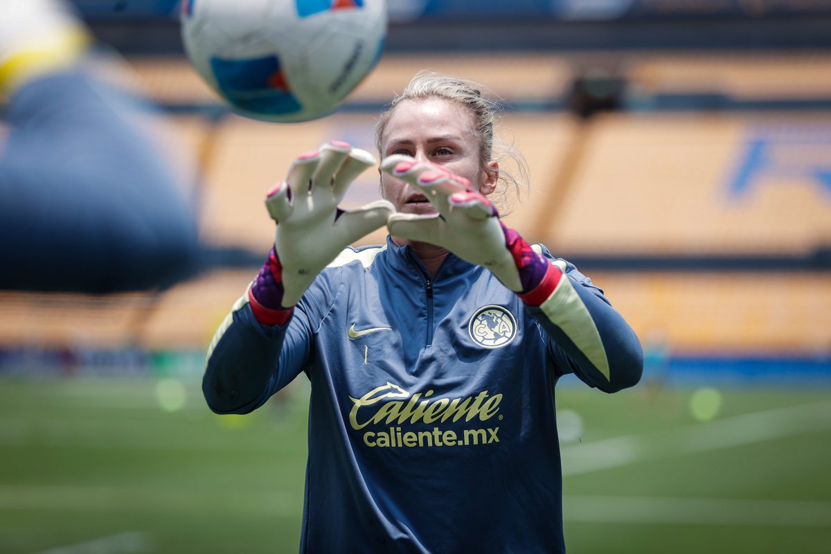 AmericaFemenil's tweet photo. Todo listo para la @ConcacafW 🦅 https://t.co/WSWNT6zX7D