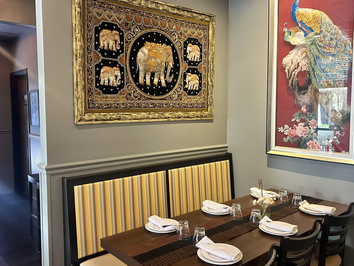 RepHunschofsky's tweet image. Our team celebrated the ribbon cutting of Veranda Kitchen & Bar with the @csccrchamber! This beautiful restaurant features Thai and Vietnamese cuisine. We wish them much success!
For more information visit veranda954.net/?gad_source=1
📍 2864 North University Drive, Coral Springs