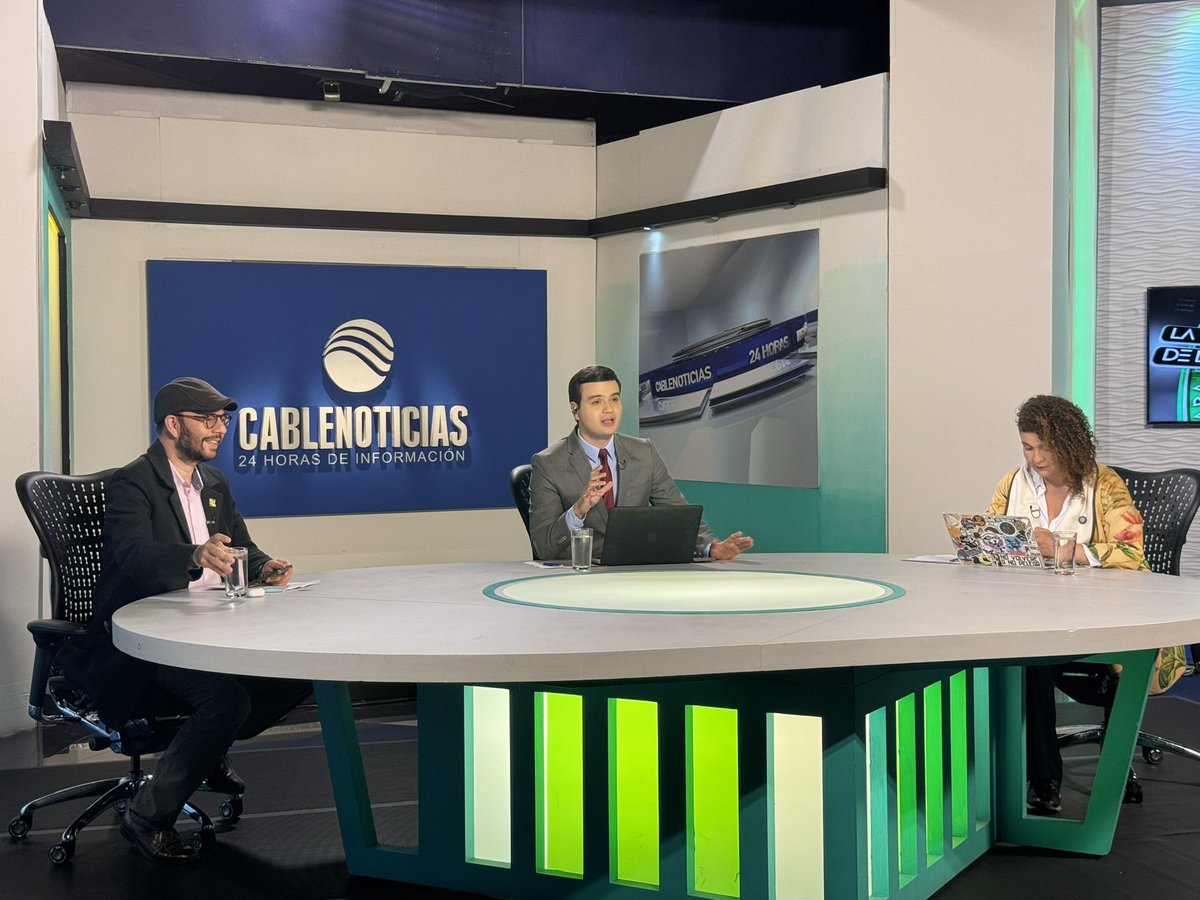 #EnMedios | En este momento estoy en La Otra Cara de la Moneda de Cablenoticias hablando sobre la coyuntura social y política del país. ¡La consulta popular se defiende en la calle! El pueblo manda. 

🎥 Sigue la transmisión en vivo en youtube.com/live/R3FqnwvsM…