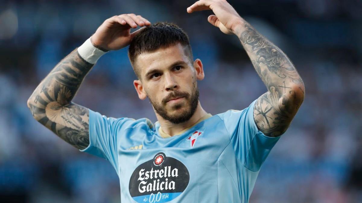 Minguezismo's tweet photo. Todo lo que sean dos goles en propia puerta de este señor no me vale, Honor. https://t.co/Qc9Lrpks7F