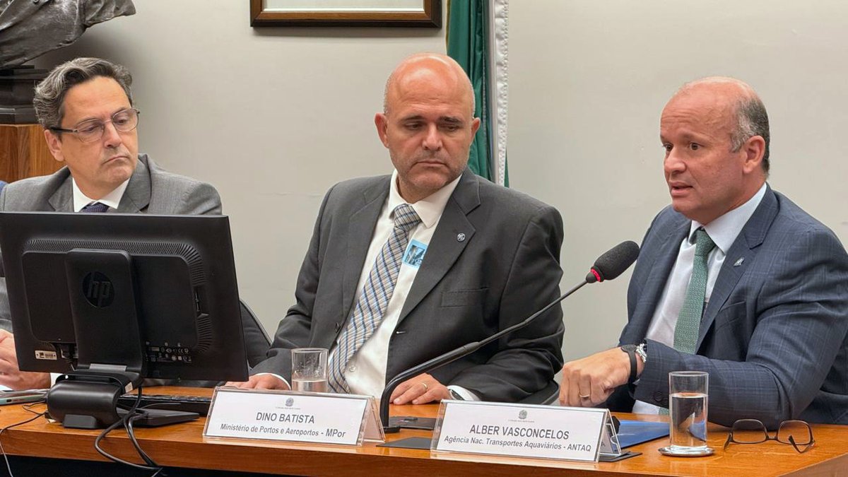 O diretor Alber Vasconcelos participou hoje de Audiência Pública na Câmara dos Deputados sobre os impactos e a importância da Hidrovia do Rio Paraguai.

Alber destacou que o trecho a ser licitado já conta com navegação consolidada, mas a concessão trará mais previsibilidade