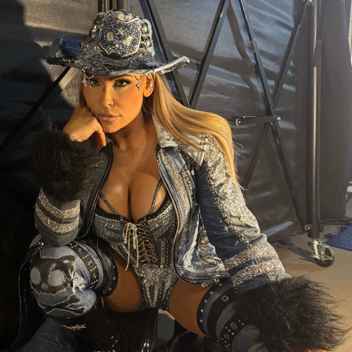 WrestlingWorldCC tweet media