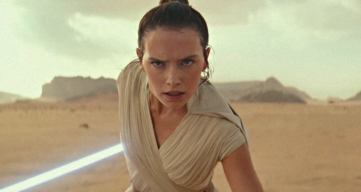starwarstufff's tweet image. Is Rey an underrated character… or a missed opportunity?