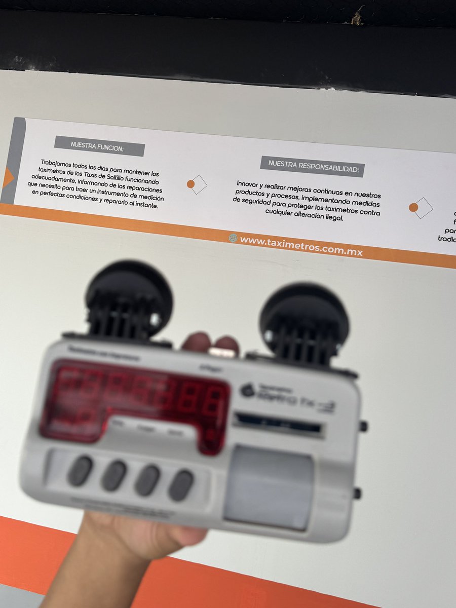 Hace unos días escuchamos una entrevista del alcalde <a href="/javierdiazglz/">Javier Díaz</a> donde mencionaba que todos en esta vida tenemos una función y una responsabilidad.
Inspirados por sus palabras, en nuestro centro de servicio de taxímetros en #Saltillo decidimos compartir con nuestros clientes,