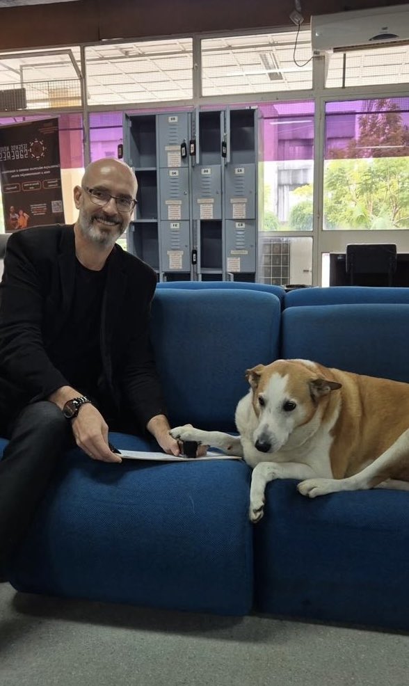 jewiscabral's tweet photo. same energy 🐶🤝📝 https://t.co/yHXGDeNzHc