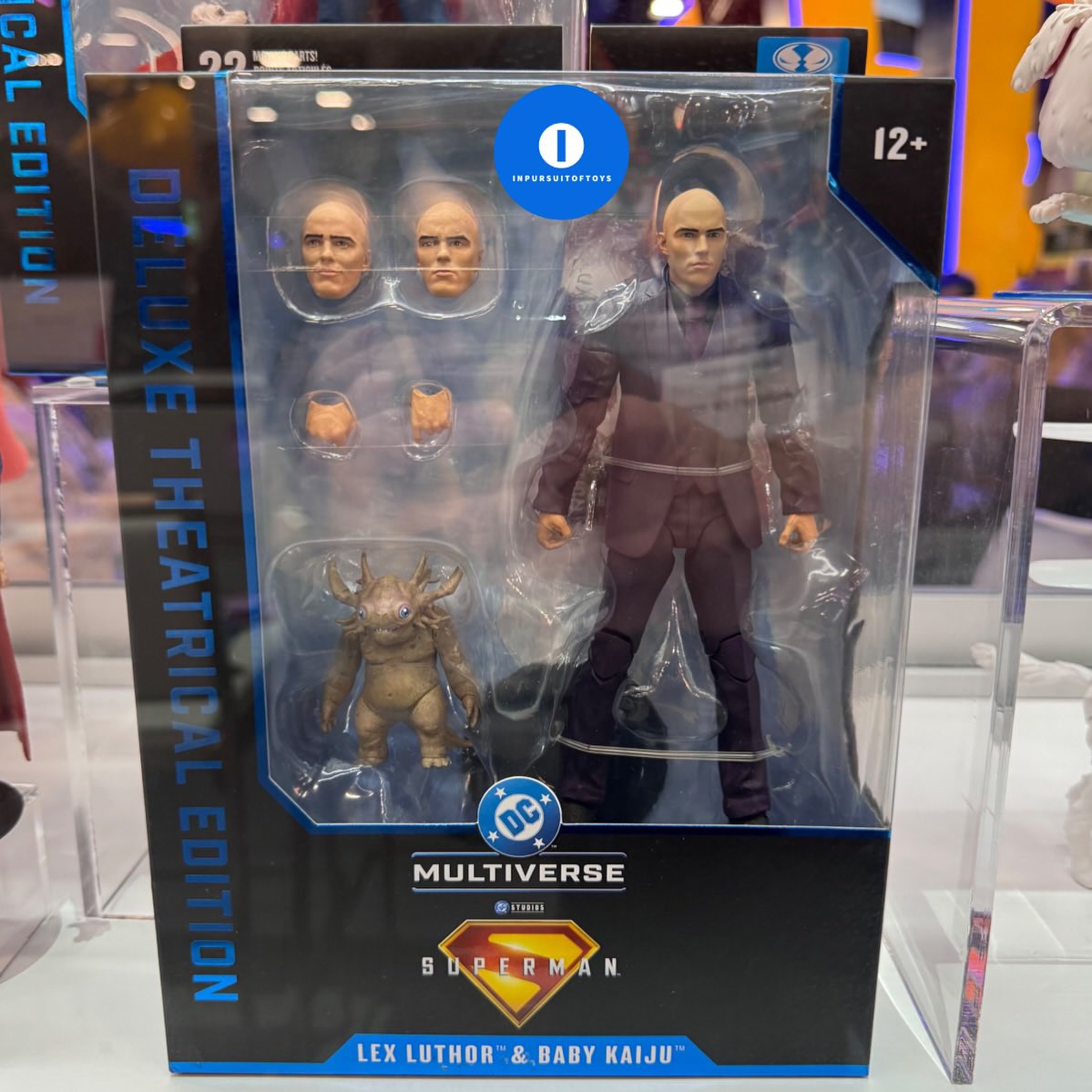McFUpdates's tweet photo. Lex Luthor and Baby Kaiju from the new Superman movie https://t.co/mxs9t4QKlE