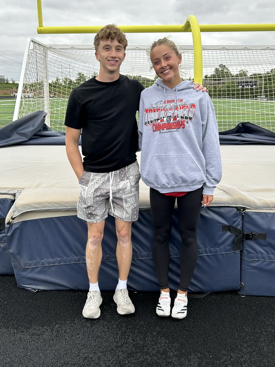 jefgaston's tweet photo. Really going to miss these 2 seniors! Bryce &amp; EJ were both varsity jumpers all 4 years and will compete at State for the last time.  Excellent jumpers &amp; even better humans! https://t.co/4KRfHkFNpA
