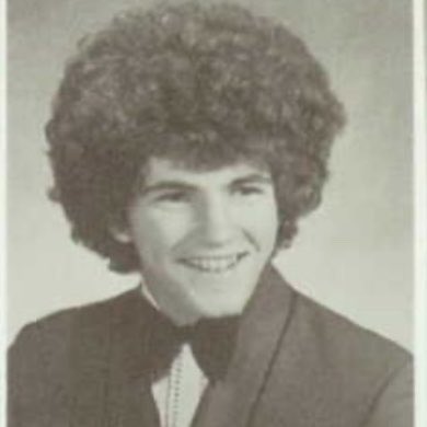 Is anyone who knew this cat <a href="/bobalessi/">Robert J. Alessi</a> in 1976 surprised that he continued for the next 50 years to live up to (and exceed) the promise of his youth … and his hair?
#Legend 
Free #KarenRead