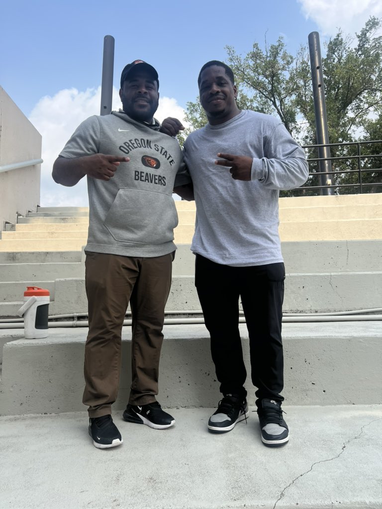 Coach Ray Pickering (@coachpickoc) on Twitter photo Only right that I came to see the 🐐 <a href="/QuizzRodg3r2/">Quizz Rodgers</a> appreciate you letting me pick your brain on the tradition of RBU 🦫 Only right that I came to see the 🐐 <a href="/QuizzRodg3r2/">Quizz Rodgers</a> appreciate you letting me pick your brain on the tradition of RBU 🦫