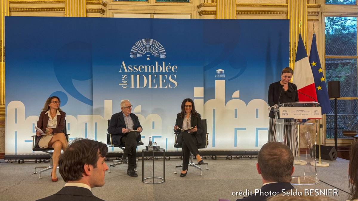 Selda Besnier (@seldabesnier) on Twitter photo Devant une salle comble, lors d’une #AssembleedesIdees sur l’#Immigration avec la contribution d’experts, <a href="/YaelBRAUNPIVET/">Yaël Braun-Pivet</a> propose un « Grand Ministère de l’Immigration transversal, rattaché <a href="/Matignon/">Matignon</a> »
<a href="/eBoubtane/">Ekrame Boubtane</a>, <a href="/helene_thiollet/">Hélène Thiollet</a> et #HervéLeBras Devant une salle comble, lors d’une #AssembleedesIdees sur l’#Immigration avec la contribution d’experts, <a href="/YaelBRAUNPIVET/">Yaël Braun-Pivet</a> propose un « Grand Ministère de l’Immigration transversal, rattaché <a href="/Matignon/">Matignon</a> »
<a href="/eBoubtane/">Ekrame Boubtane</a>, <a href="/helene_thiollet/">Hélène Thiollet</a> et #HervéLeBras