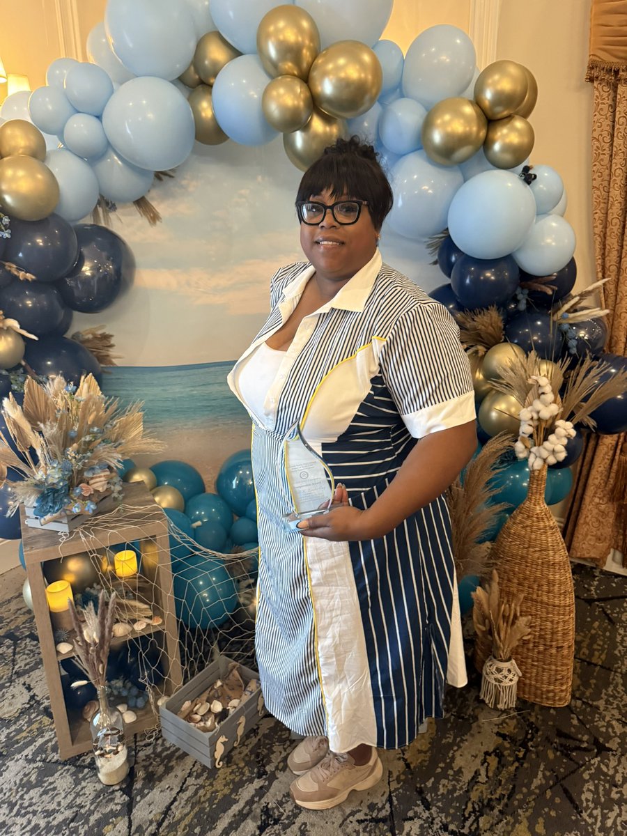 NorthDadeCML's tweet image. Congratulations to our fabulous CLS, Ms. E for receiving the “Changemaker” Award! We are fortunate to have her a part of the CML family! #YourBestChoiceMDCPS