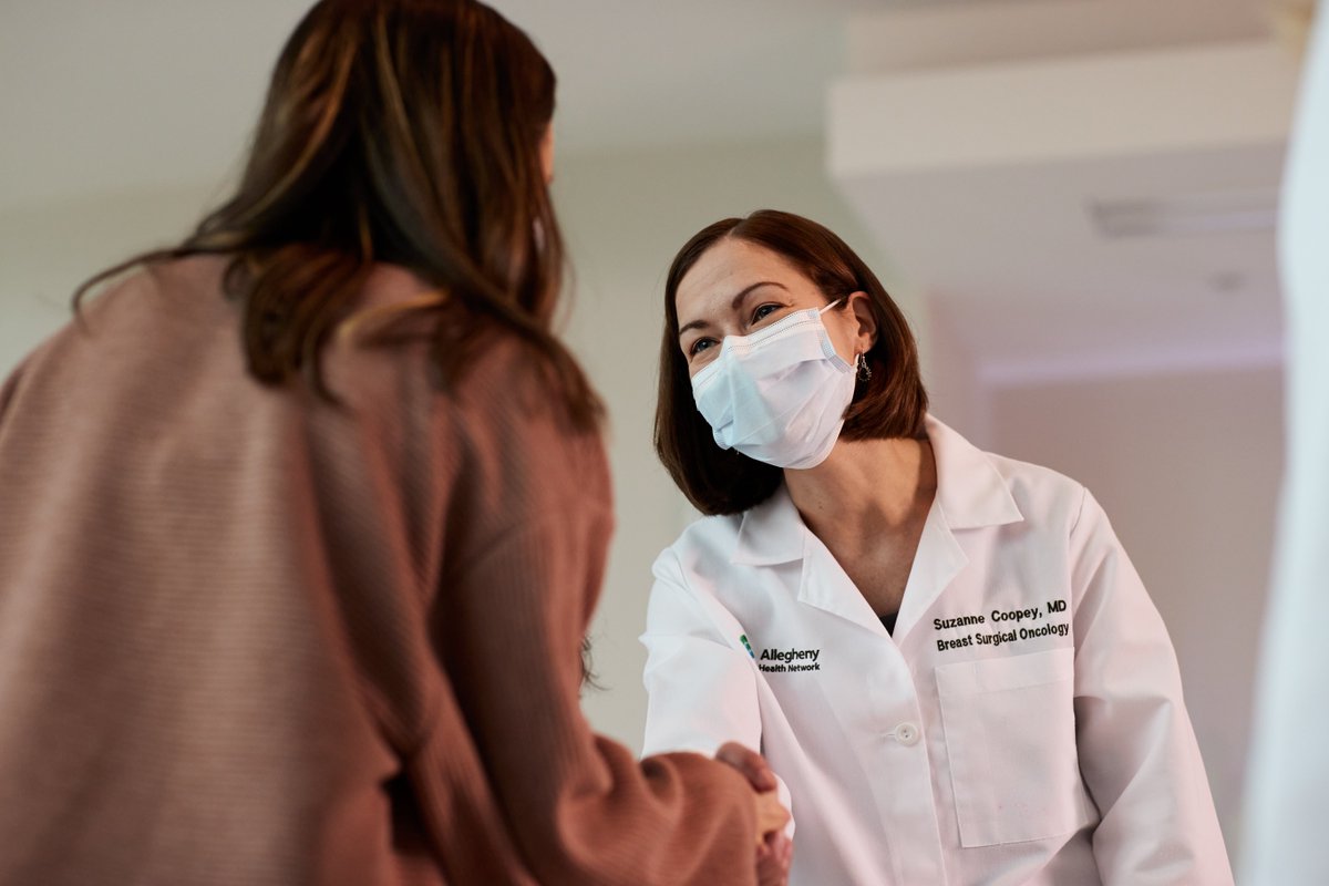 Breast cancer treatment is constantly evolving. Our Breast Cancer Center of Excellence offers some of the newest and most innovative care, from skin-sparing mastectomies to pinpoint radiation therapy. Learn more: bit.ly/3YGuKu2