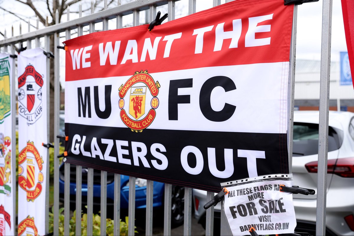 Manutd_addicts's tweet photo. 🚨🚨🚨

BREAKING:

The Glazers instructed their legal team to spin the story that Sheikh Jassim didn’t show proof of funds — when in reality, the bid was fully funded and backed by a signed guarantee from Qatar National Bank. Classic narrative control. #MUFC #GlazersOutNOW https://t.co/eurSImTvcE