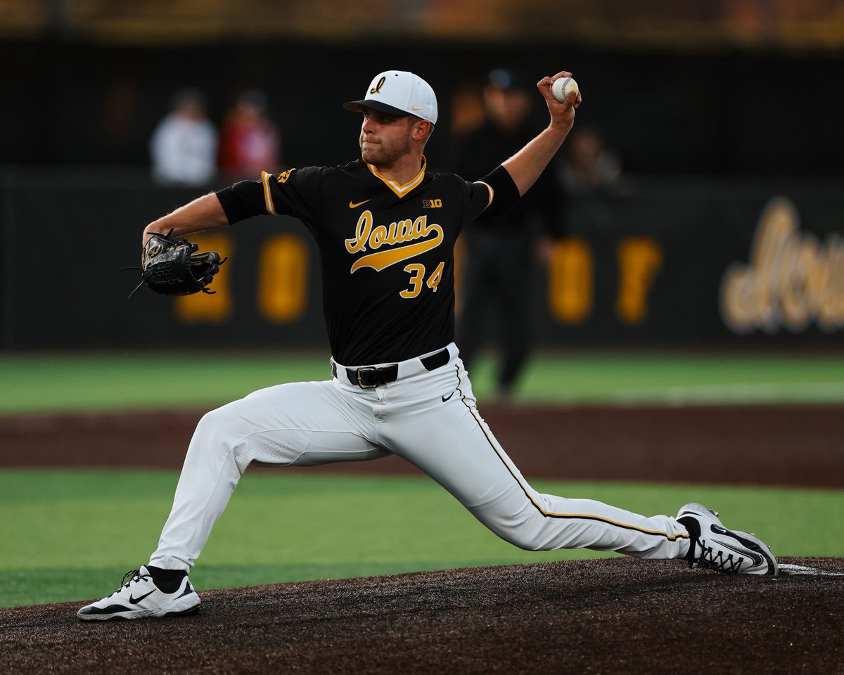 The Iowa Hawkeyes tweet media