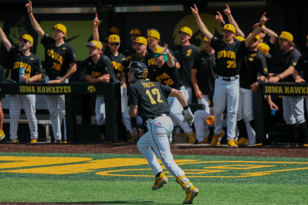 The Iowa Hawkeyes tweet media