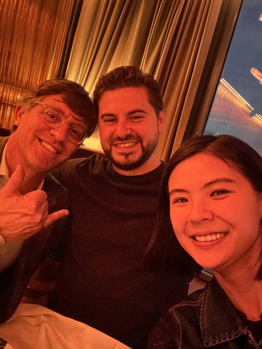 GracyBitget's tweet image. At #AVAXSummit today, and it’s clear Avalanche is building with long-term utility in mind — particularly around asset issuance, infra modularity, and institutional rails.
CEXs, DeFi, L1s and VCs all play a role in onboarding the next wave.
@luigidemeo @perkinscr97 
#AVAX…