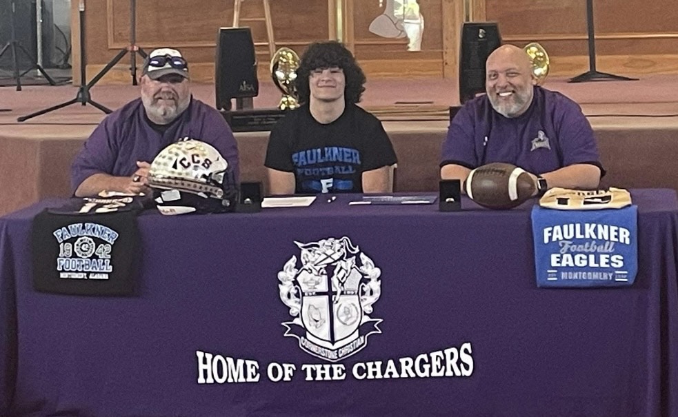 Andrew Simonson (@andrewtsimonson) on Twitter photo Cornerstone Christian’s Zeke Adams officially signed to play college football with Faulkner as a quarterback, joining multiple teammates from the Chargers’ back-to-back state championship teams at the next level.
Story: shelbycountyreporter.com/2025/05/20/cor… Cornerstone Christian’s Zeke Adams officially signed to play college football with Faulkner as a quarterback, joining multiple teammates from the Chargers’ back-to-back state championship teams at the next level.
Story: shelbycountyreporter.com/2025/05/20/cor…