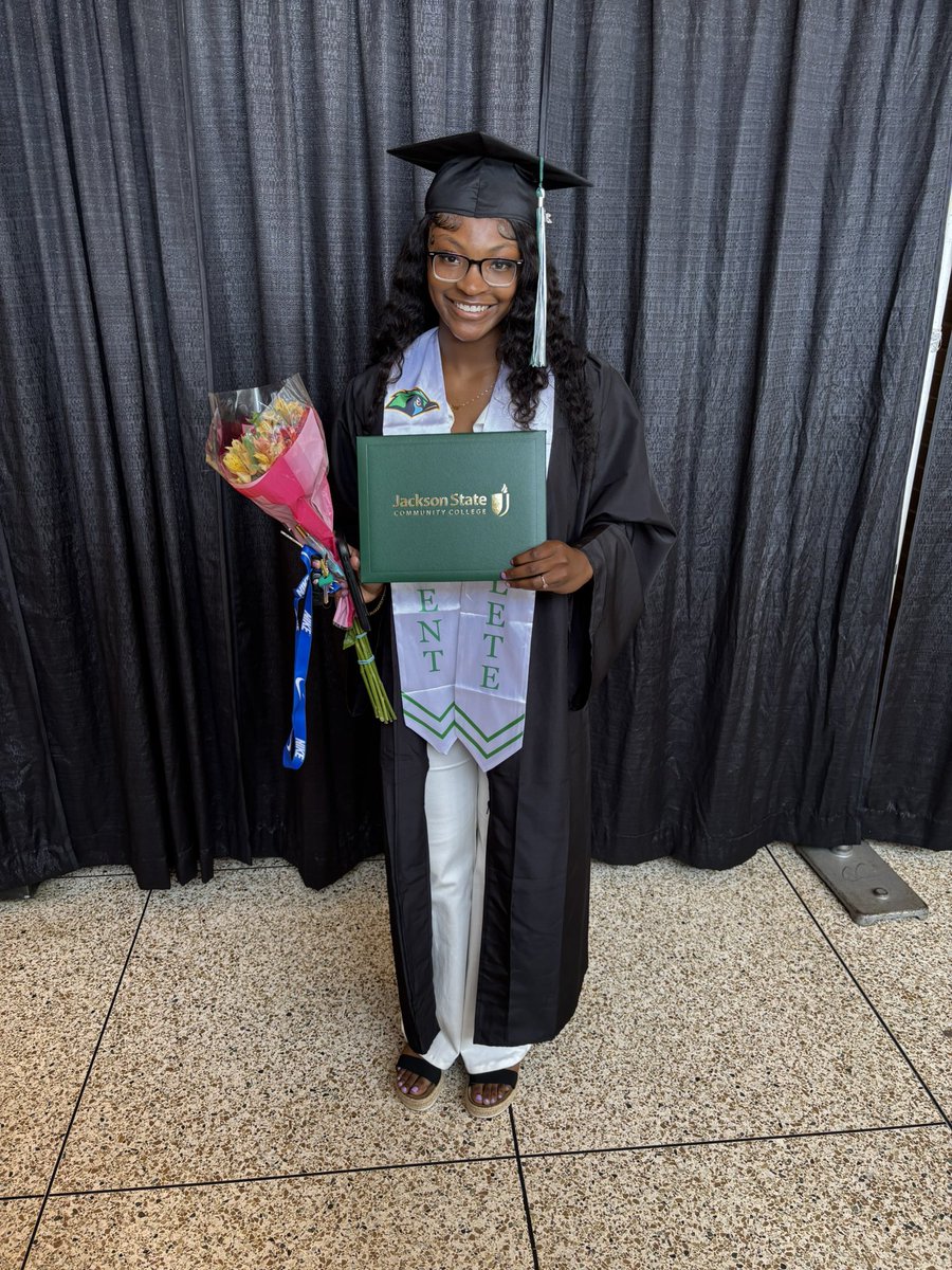 Graduation was a success! 5 of our ladies walked the stage and earned their degrees from Jackson State CC! Congratulations: Kierstyn Beard, Je’Leah Cole, Marihya Hart, Janiya Jones, and Bailey Morris (not pictured)