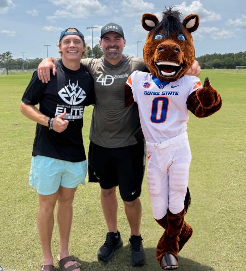 4th Down University™️ (@4thdownu) on Twitter photo Always a pleasure getting on the field w/ <a href="/BoomerColton/">Colton Boomer</a>. BIG things ahead for the new <a href="/BroncoSportsFB/">Boise State Football</a> K! Always a pleasure getting on the field w/ <a href="/BoomerColton/">Colton Boomer</a>. BIG things ahead for the new <a href="/BroncoSportsFB/">Boise State Football</a> K!