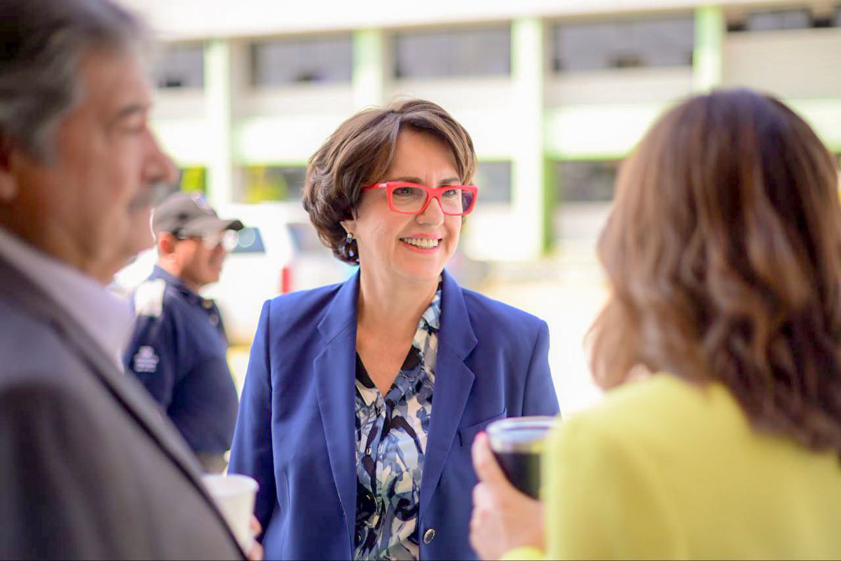 Construir una ley de coordinación metropolitana es un gran pendiente que ha retomado mi compañera <a href="/ClaudiaSalasGDL/">Claudia Salas</a> como presidenta de la Comisión de Zonas Metropolitanas de <a href="/Mx_Diputados/">H. Cámara de Diputados</a>, con toda determinación.

Desde mi lugar como presidenta de la Comisión de Movilidad