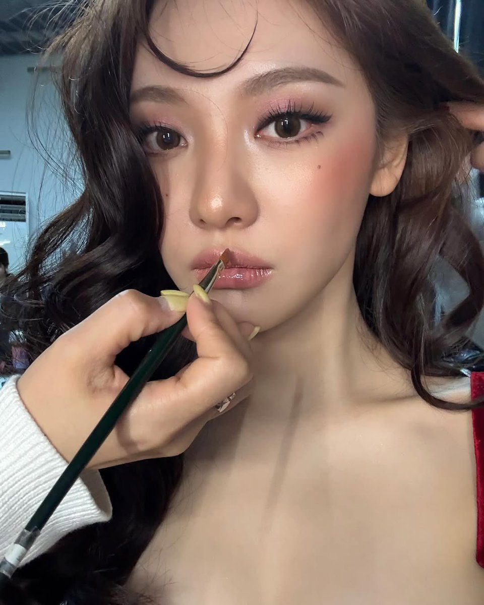 Yiznuo's tweet photo. @Qhinyu @fabkio Yiznuo be like : 😂😂😂😂😂😂😂😂 https://t.co/jL494F0MT9