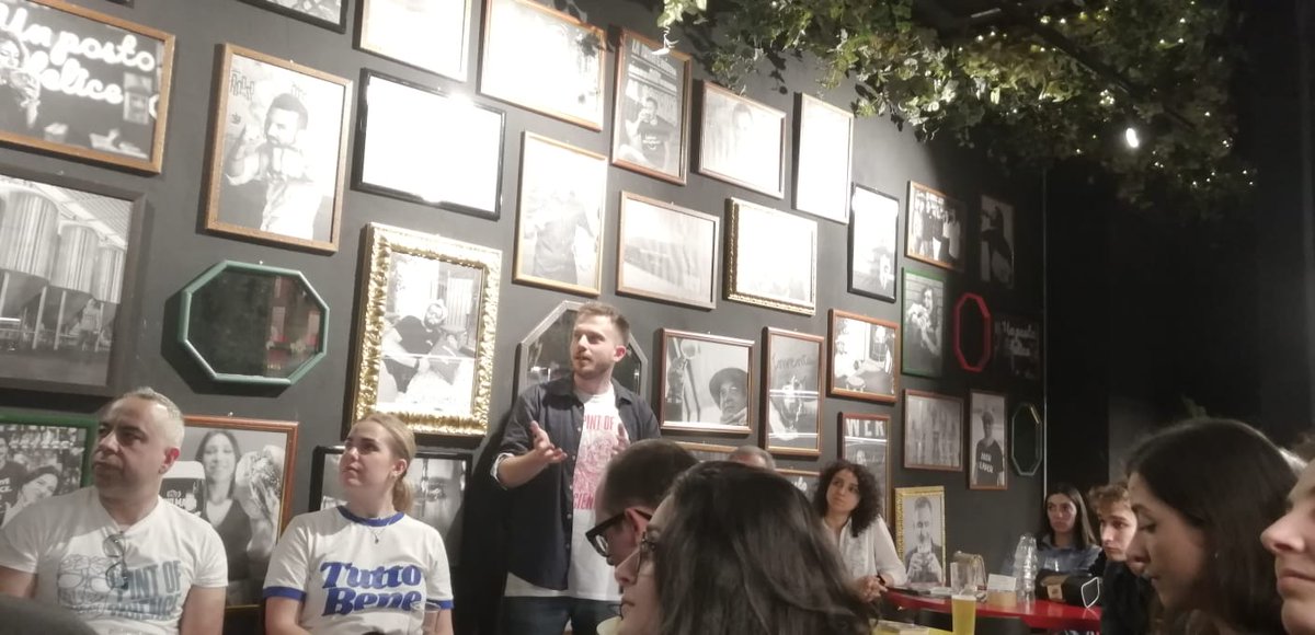 PGomezIniesta's tweet photo. Esta vez viví #Pint25 desde #Bologna @pintofscienceIT 🍻
Presentamos el proyecto PRIN sobre representación del deporte paralímpico en los medios de comunicación @Unibo @UniSalerno 📚
Un placer compartir esta experiencia, con los compañeros de #Pint25Cue en el recuerdo 🫂 https://t.co/kGqUlIEwwr
