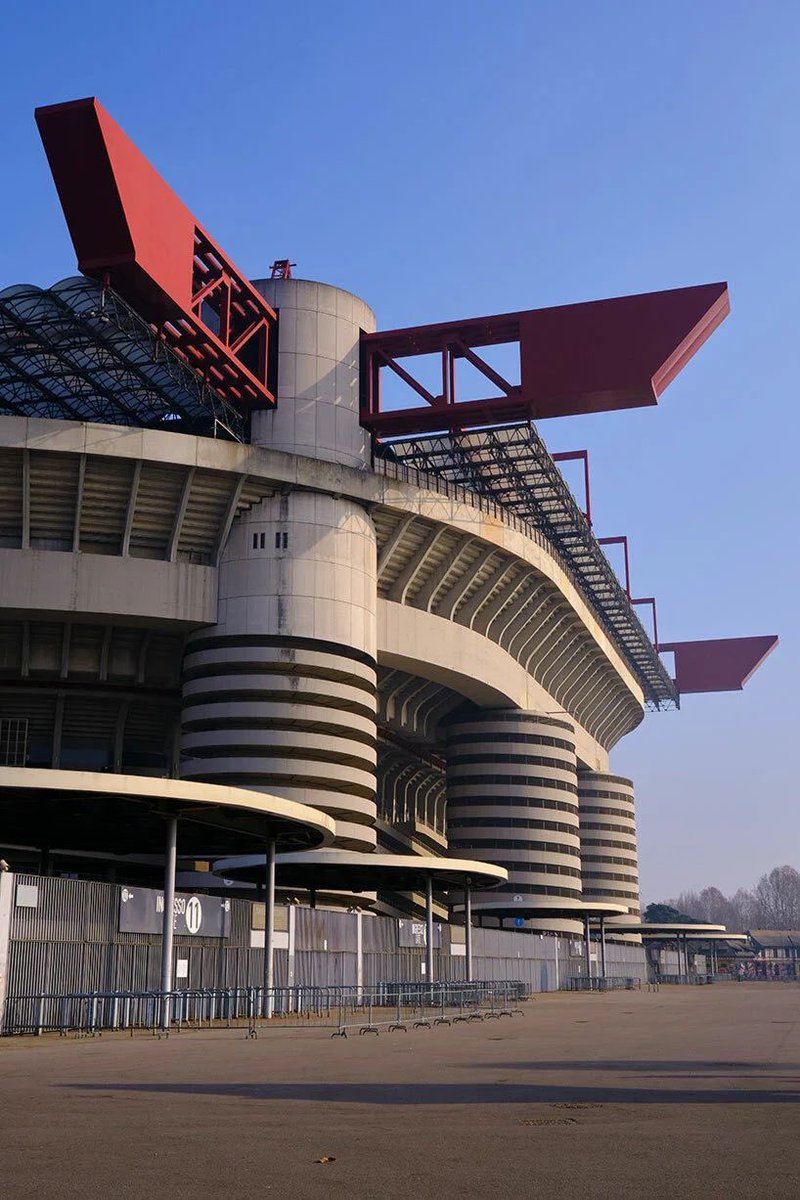🧵 The San Siro – Football’s Last Cathedral