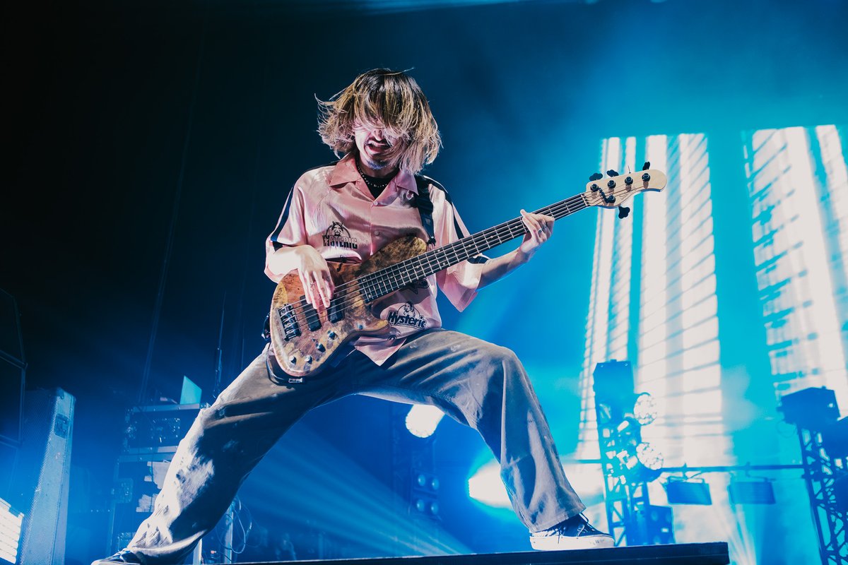 [show review] <a href="/ONEOKROCK_japan/">ONE OK ROCK_official</a> performed for an adoring audience <a href="/BillGrahamCivic/">Bill Graham Civic Auditorium</a> last week! Check out all the photos: tinyurl.com/38d98rtm