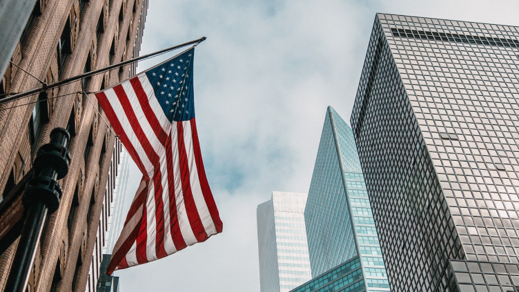 🚨 CMC News: Stablecoin Bill Gets Democratic Support Before Senate Vote

Sen. Mark Warner, D-Va., has backed the stablecoin legislation, calling it a "meaningful step forward" before the key vote.

The Senate will hold a cloture vote on the Guiding and Establishing National