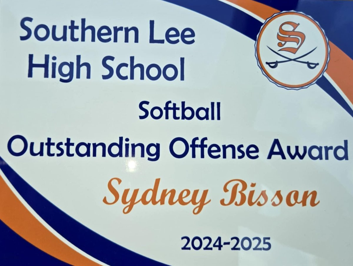 SydneyBisson25's tweet photo. My HS softball career has officially come to an end! Tonight I received the team's offensive award as well honorable mention all-conference and nomination for the SLHS Female Athlete of the Year! Next stop.... Graduation! π€ππΎ #FerrumBound @Coachjosh8 @Courtlynn_26 https://t.co/tPtK7pDHLT