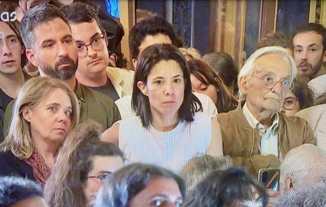 Conceiba's tweet photo. @SalsaparrilhaX Alguém sabe da Fabiana??
Alguém viu, ouviu ou leu algo da Fabiana depois da noite de domingo??
@ffigueiredo14 onde estás?
Procura-se a Fabiana.. dá-se alvíssaras por qq informação!
@BlocoDeEsquerda #blocodeesquerda #be #fabianfigueiredo
Esta é a ultima foto da Fabiana: https://t.co/1TampiDxf4