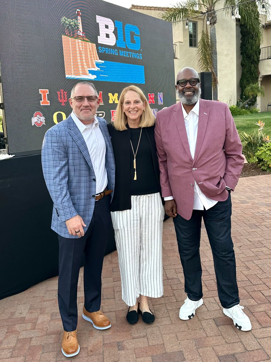 Michael Locksley (@coachlocks) on Twitter photo Great time with our T.E.A.M. In LA for <a href="/bigten/">Big Ten Conference</a> meetings!! TogetherTerpsā¦.EVERYONE..ACHIEVESā¦.MOREā¦
<a href="/BrendaFrese/">Brenda Frese</a> <a href="/TeamCoachBuzz/">Buzz Williams</a> <a href="/TerpsFootball/">Maryland Football</a> <a href="/TerpsWBB/">Maryland Womenās Basketball</a> <a href="/TerrapinHoops/">Maryland Menās Basketball</a> Great time with our T.E.A.M. In LA for <a href="/bigten/">Big Ten Conference</a> meetings!! TogetherTerpsā¦.EVERYONE..ACHIEVESā¦.MOREā¦
<a href="/BrendaFrese/">Brenda Frese</a> <a href="/TeamCoachBuzz/">Buzz Williams</a> <a href="/TerpsFootball/">Maryland Football</a> <a href="/TerpsWBB/">Maryland Womenās Basketball</a> <a href="/TerrapinHoops/">Maryland Menās Basketball</a>