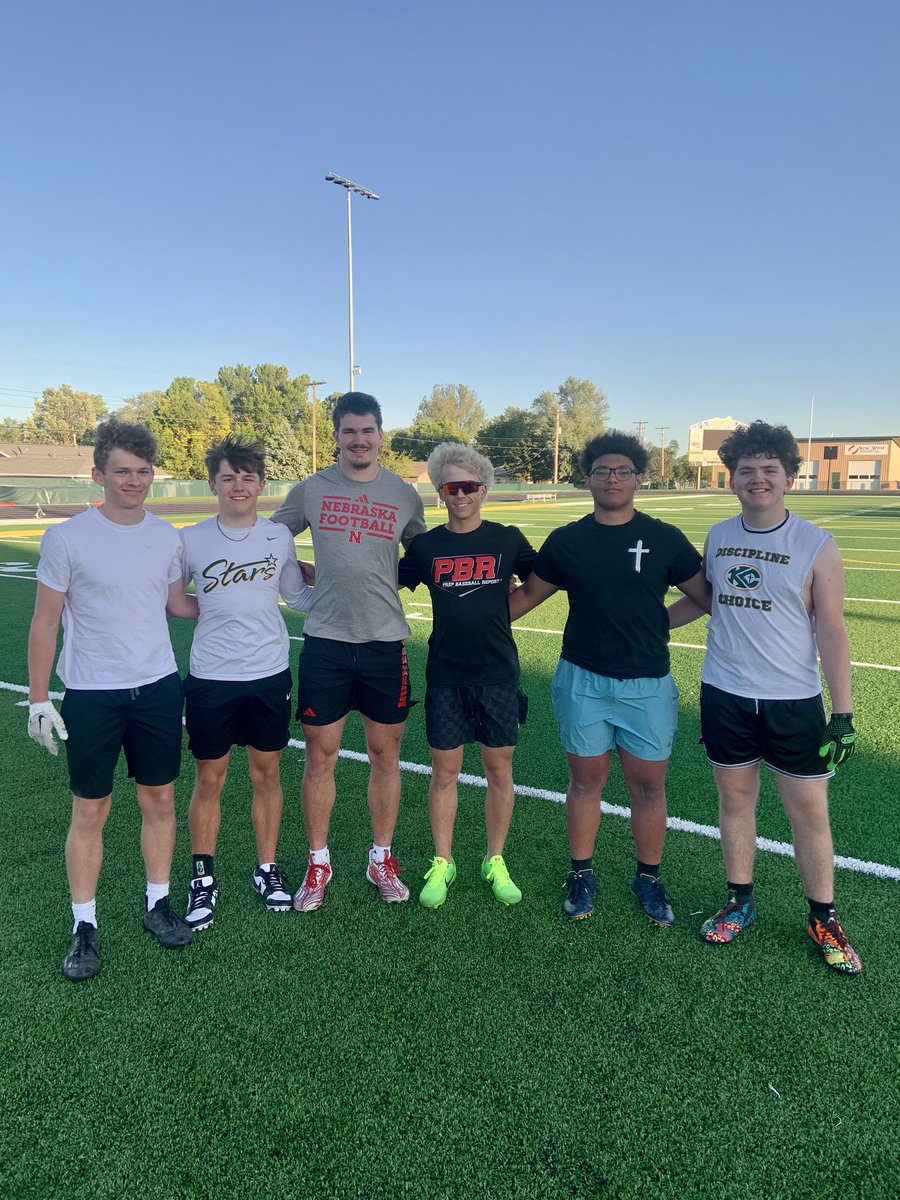 KC Football🏈 (@kcstarsfootball) on Twitter photo We appreciate <a href="/HKHaarberg10/">Heinrich Haarberg</a> spending time running routes & depositing thought process into several KC Stars! #KCStars212 We appreciate <a href="/HKHaarberg10/">Heinrich Haarberg</a> spending time running routes & depositing thought process into several KC Stars! #KCStars212