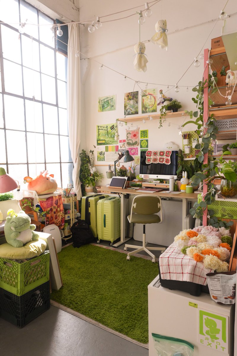 Thanksxu's tweet image. lil studio appreciation post 🍒🌷 

its been two years since ive been in this space!!