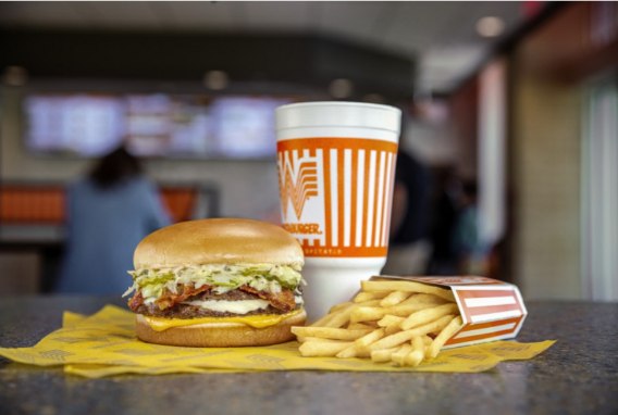 Un hombre demandó a Whataburger por un millón de dólares, por recibir al parecer una hamburguesa con cebolla 🍔🍔🍔 🫣🫣 #Whataburger #Hamburgesas Esto en Estados Unidos.
