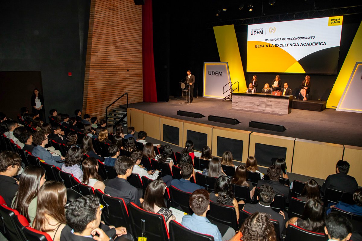 ✨ ¡Celebramos el futuro talento que transforma!🔝

En Prepa UDEM reconocimos a estudiantes de secundaria con un desempeño sobresaliente otorgándoles la Beca de Excelencia.🌟

¡Bienvenidos/as a un futuro lleno de aprendizajes y crecimiento!💛

#PrepaUDEM #InspirandoTuMejorVersión