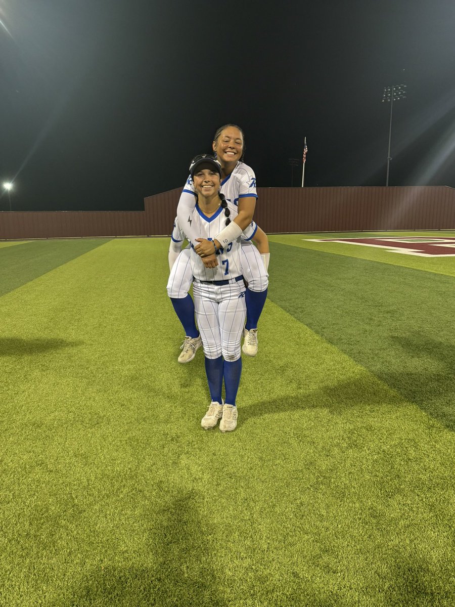 Peyton Michelle Bryant (@peyton_m_bryant) on Twitter photo I am so blessed to be rewarded with first team all district pitcher, and first team all district academic. Thank you ladycat softball for giving me another great season, I can’t wait until next year!!
💙🤍🥎<a href="/coachjrtorres/">Coach Junior Torres</a> <a href="/jazzvesely/">Jazz Jackson-Vesely</a> <a href="/ImpactGold/">Impact Gold</a> <a href="/LineDsoftball/">Line Drive Media</a> <a href="/GMsportsmedia1/">GM Sports Media</a> I am so blessed to be rewarded with first team all district pitcher, and first team all district academic. Thank you ladycat softball for giving me another great season, I can’t wait until next year!!
💙🤍🥎<a href="/coachjrtorres/">Coach Junior Torres</a> <a href="/jazzvesely/">Jazz Jackson-Vesely</a> <a href="/ImpactGold/">Impact Gold</a> <a href="/LineDsoftball/">Line Drive Media</a> <a href="/GMsportsmedia1/">GM Sports Media</a>