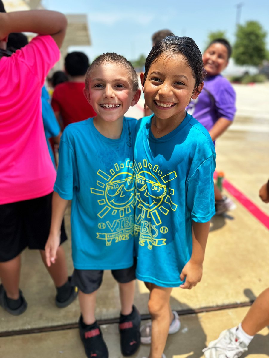 Rodriguez Elementary (@smcisd_rod) on Twitter photo Another Field Day is in the books! 🙌🏽 It was the perfect day for our Knights to engage in active stations while having a blast! Big shoutout to <a href="/PhysEd_Coach/">Tiffany Lopez</a> for organizing such a fantastic event for our school community! ☀️😃
#TheKnightWay 💙 Another Field Day is in the books! 🙌🏽 It was the perfect day for our Knights to engage in active stations while having a blast! Big shoutout to <a href="/PhysEd_Coach/">Tiffany Lopez</a> for organizing such a fantastic event for our school community! ☀️😃
#TheKnightWay 💙