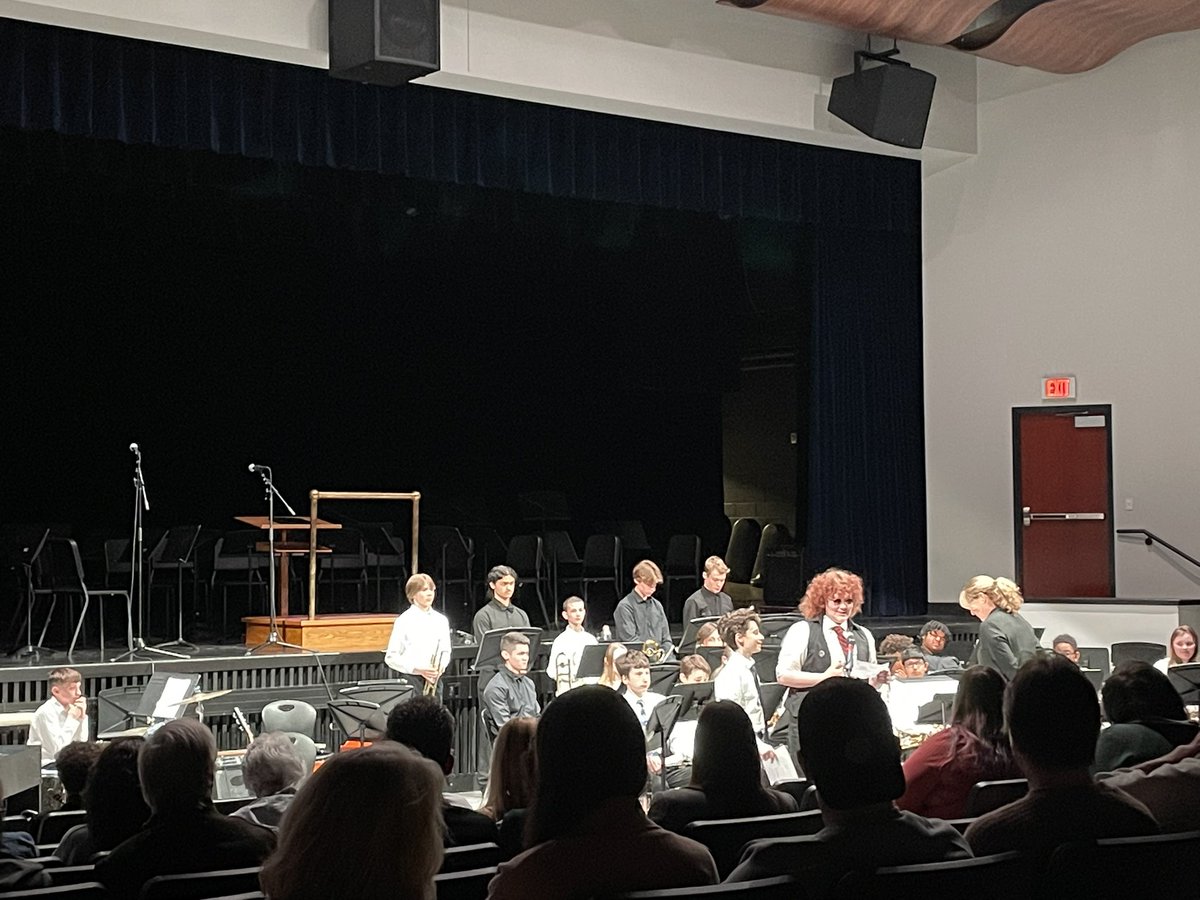 Marissa Dauria (@principaldauria) on Twitter photo AN AMAZING night of Jazz at the High School with the MS and HS bands putting on a great show!
<a href="/SHMSptsa/">Sweet Home Middle School PTSA</a> AN AMAZING night of Jazz at the High School with the MS and HS bands putting on a great show!
<a href="/SHMSptsa/">Sweet Home Middle School PTSA</a>