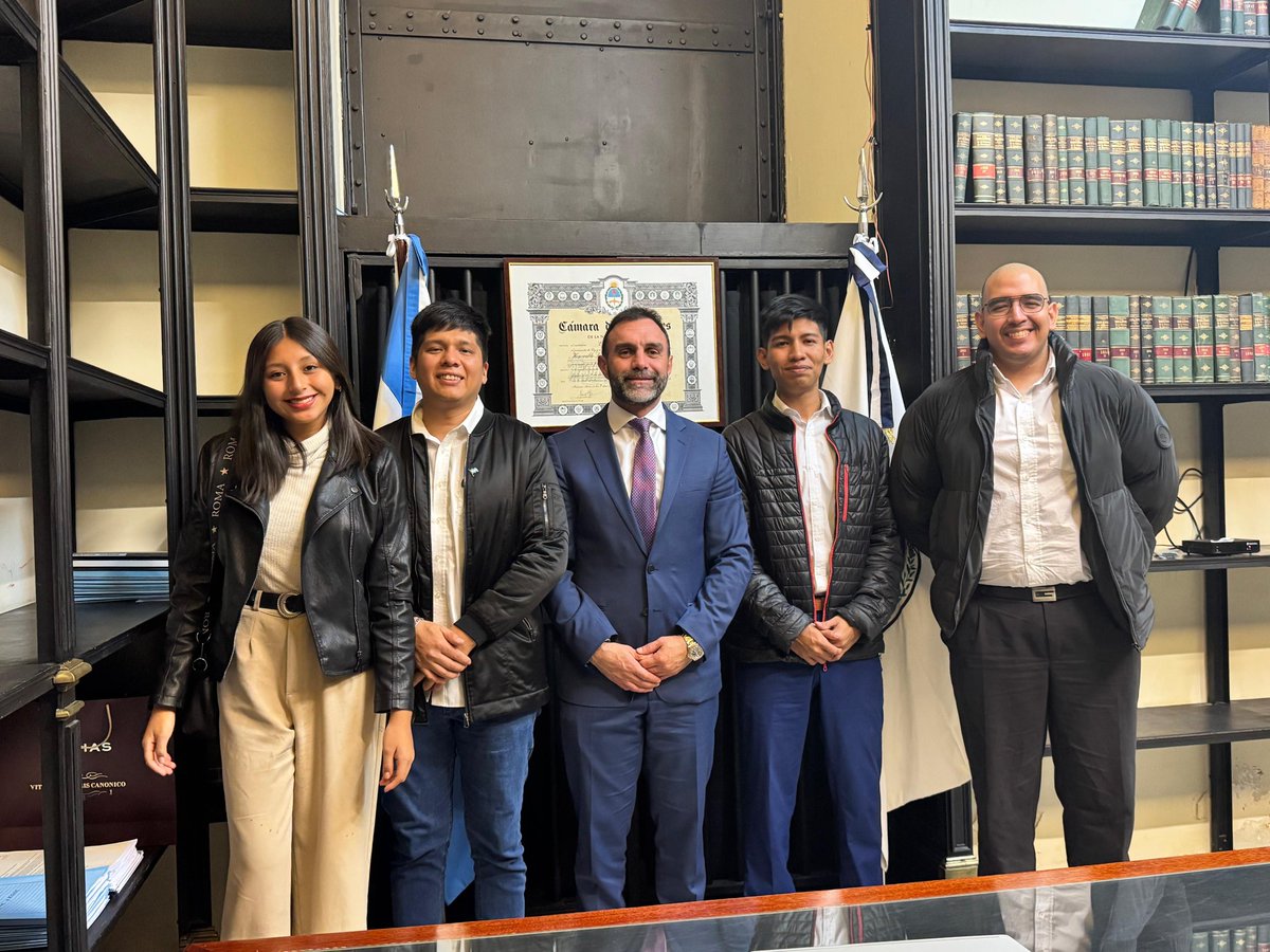 La libertad la construyen jóvenes valientes que quieren una Argentina mejor. Rodrigo, hoy concejal electo por su querido Palpalá, Facundo, Claudio y Agustina son referentes de nuestra juventud y cada uno desde su lugar está dando un paso enorme por un Jujuy distinto. Orgulloso de