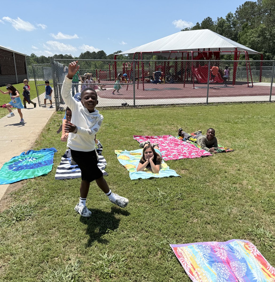 Chloe Ann tweet media