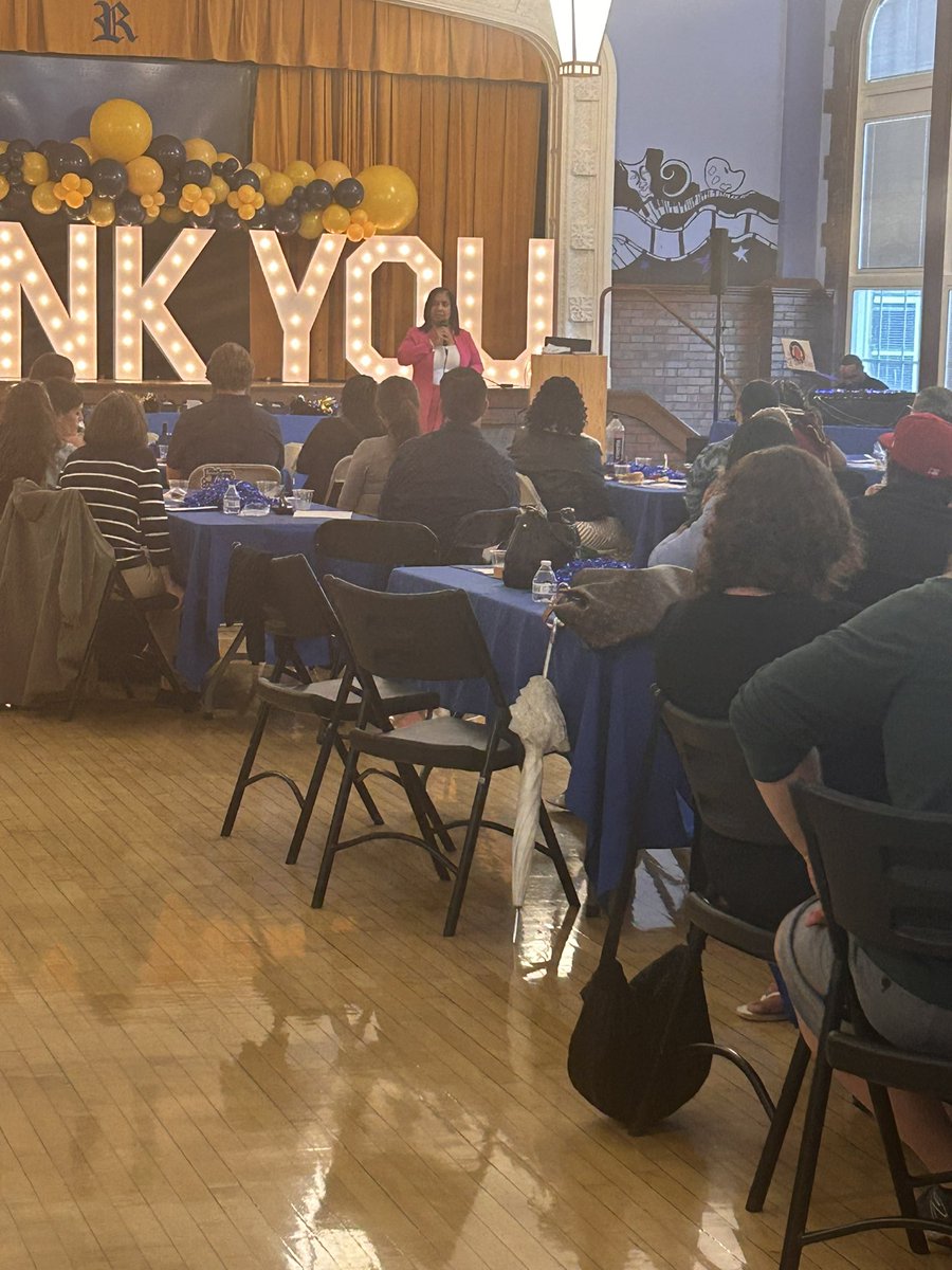 Mr. Baggett tweet media