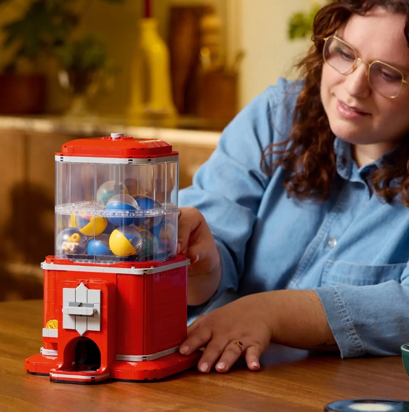 ToysNBricks's tweet photo. Upcoming 18+ LEGO IDEAS 21358 Minifigure Vending Machine Summer June 2025 Set Images, Prices & Release Dates Revealed
Details Here: https://t.co/uiaSlUNY6c
#legoideas #legonews #legocreations #legomoc https://t.co/wCzDussEy1