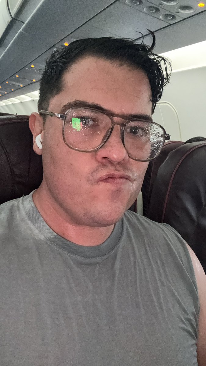 Dחאָi tweet media