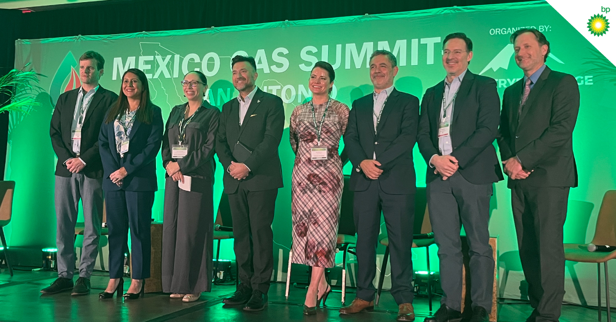 bp_MEX's tweet photo. Pedro Elio, Vicepresidente Comercial de bp Energía México, participó en el panel de Comercialización de Gas Natural en el 11th #MexicoGasSummit en San Antonio, Texas. Un evento clave para impulsar el desarrollo de la industria del gas natural en el Golfo de México. ​

#bpMéxico https://t.co/Jl3HEHAWg2
