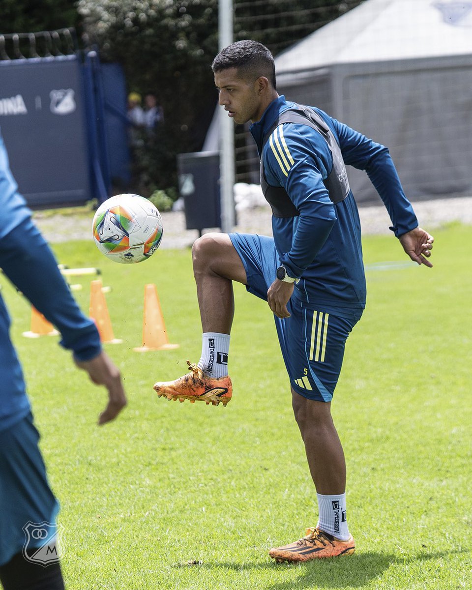MillosFCoficial's tweet photo. ¡VAMOOOOOOOOOS MILLOS QUERIDOOOOO! 💪😁⚽️💙🔥 https://t.co/ytnD1BgVxE
